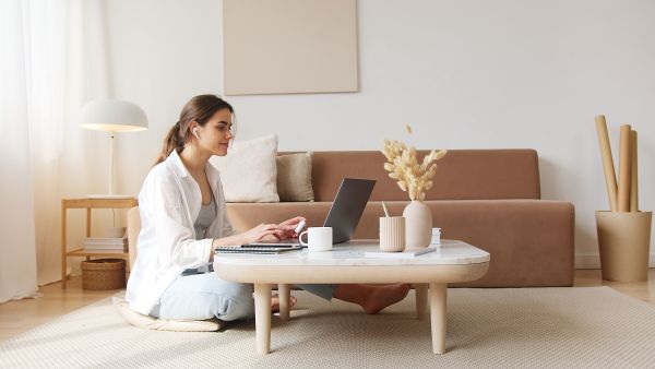 Table basse : un incontournable pour un salon stylé et pratique